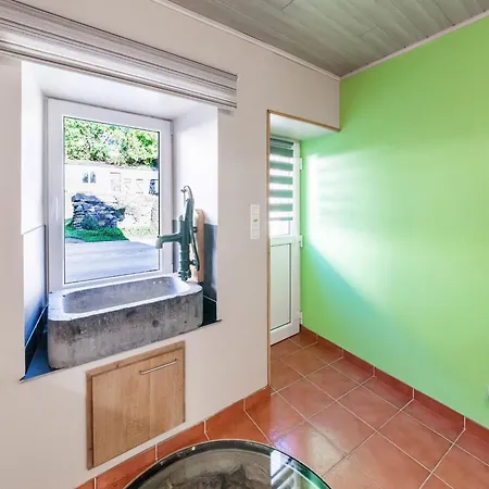 In Houffaliz With Garden, Cleaning Included * Nadrin
